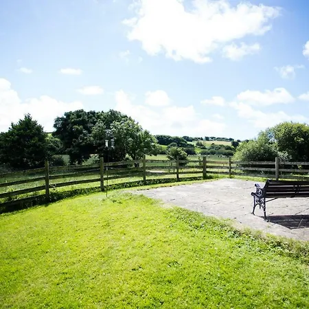 Sharlands Farm Holiday Cottages Bude Exterior photo